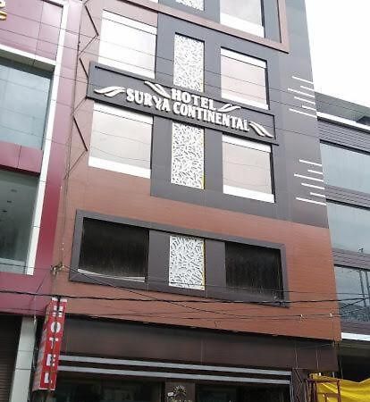 Hotel Surya Continental Lucknow Esterno foto