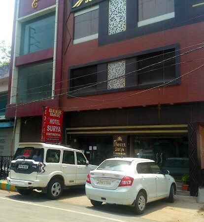 Hotel Surya Continental Lucknow Esterno foto
