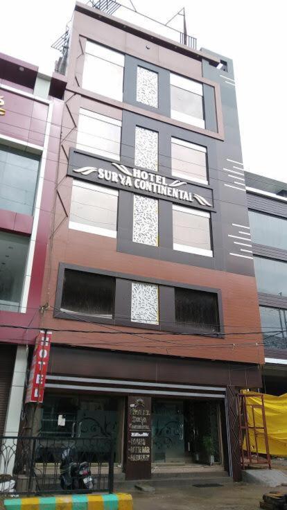 Hotel Surya Continental Lucknow Esterno foto
